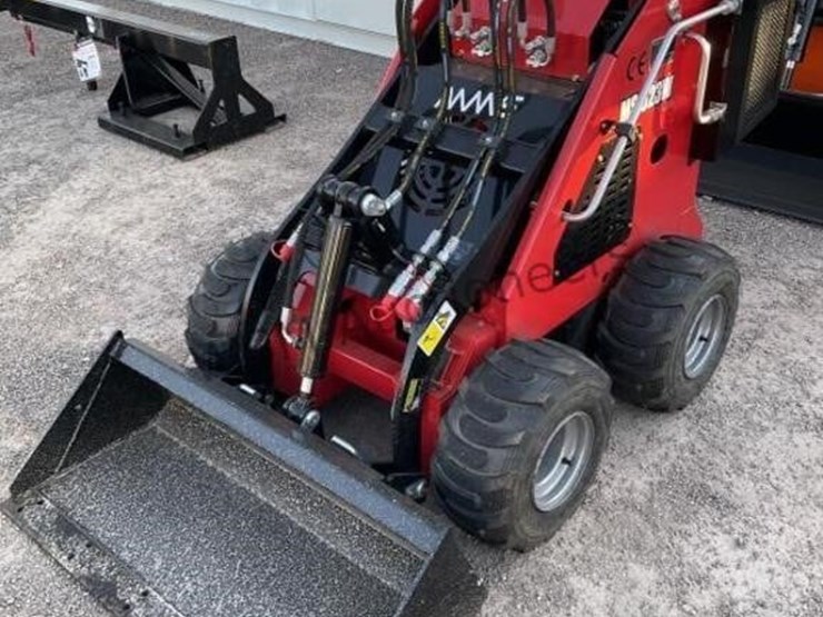 2025-mms-ms-323wj-stand-up-skid-steer-image-2