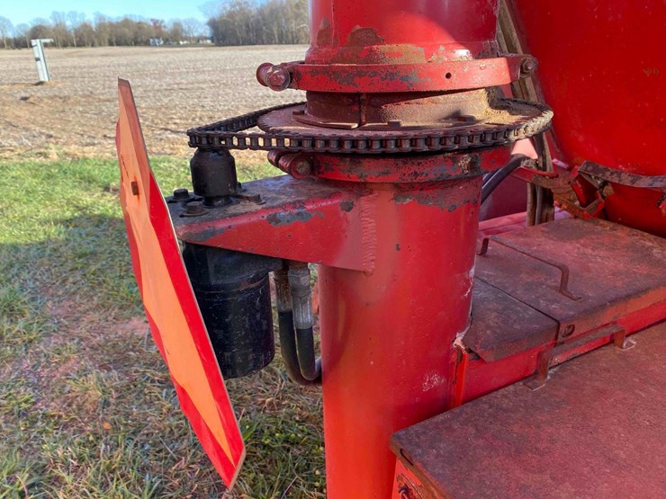 case-ih-1350-image-14