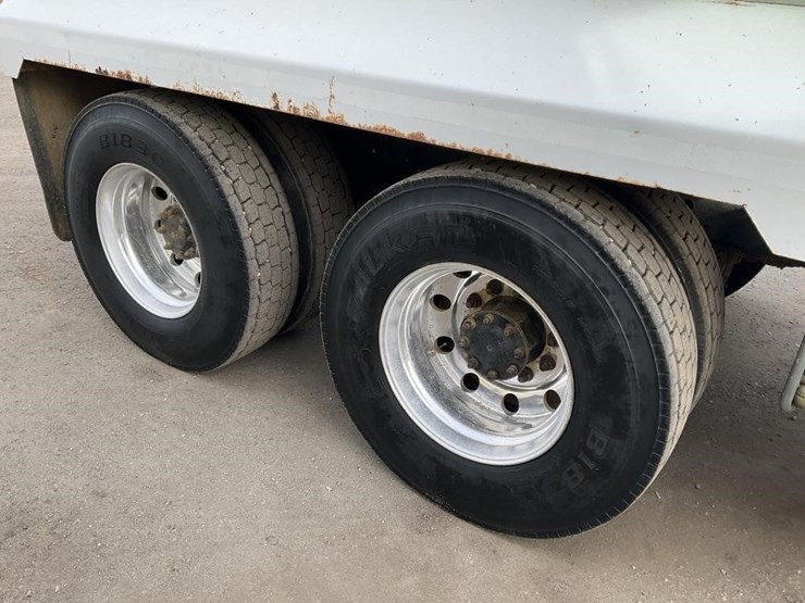 2012-kenworth-t800-image-14