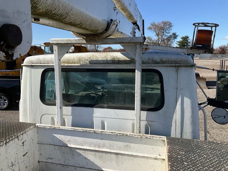 2001-international-4900-image-64