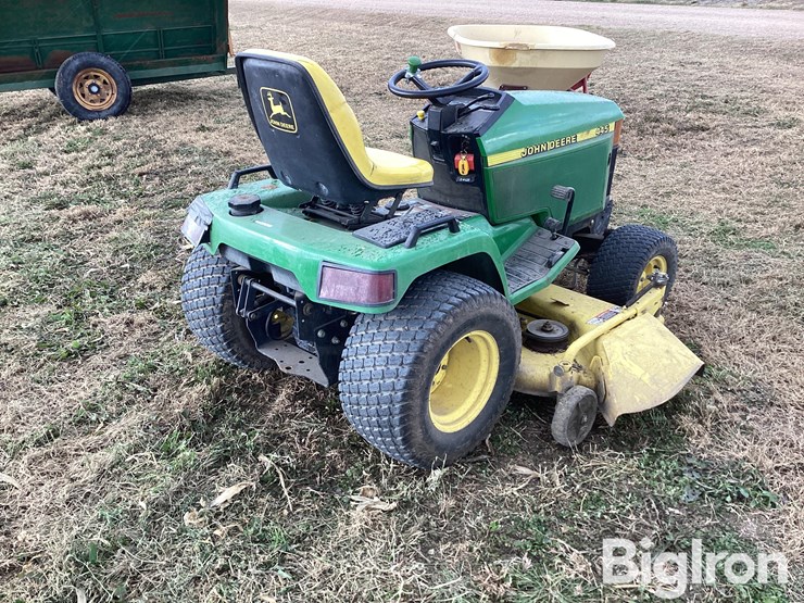 john-deere-445-image-5