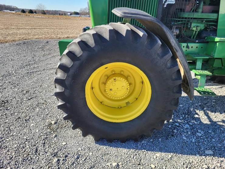 john-deere-4450-image-13