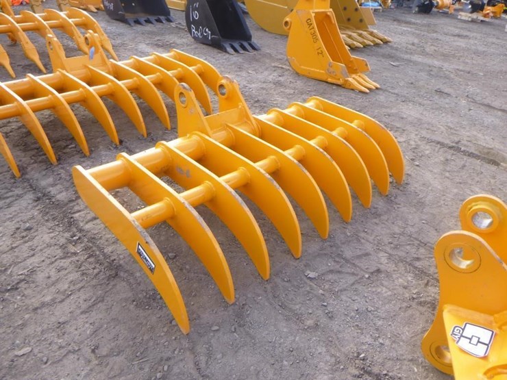 caterpillar-305-image-2