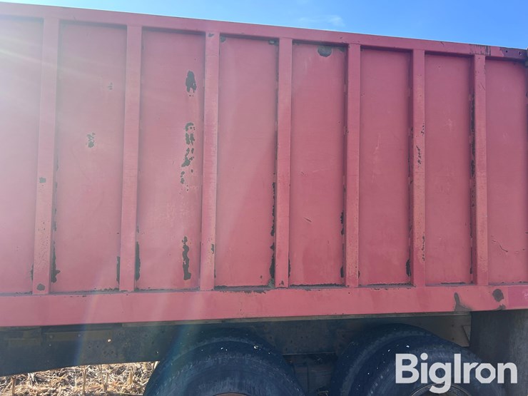 ford-lt8000-image-10