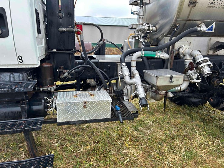 international-durastar-4300-image-16