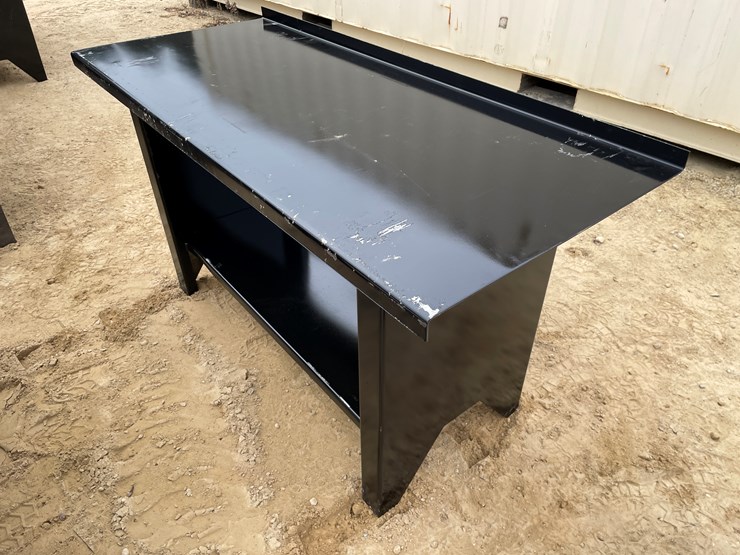 #2556-•-new-kc-60"-metal-work-bench-image-2
