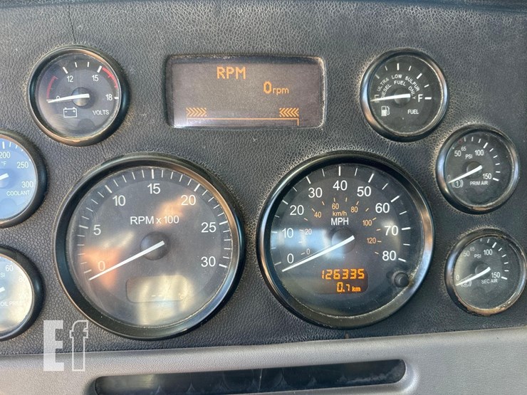 2012-peterbilt-367-image-44