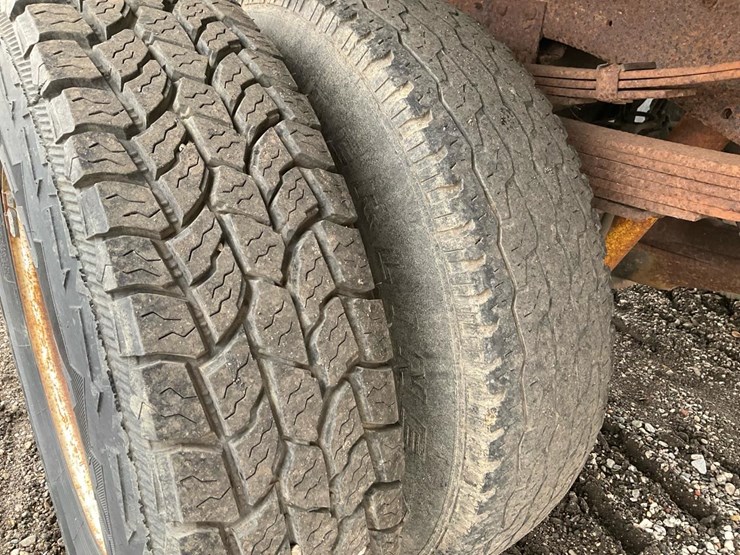 1997-ford-f350-xl-image-46