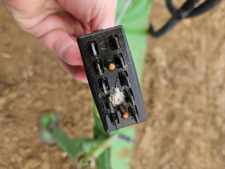 john-deere-7000-image-11