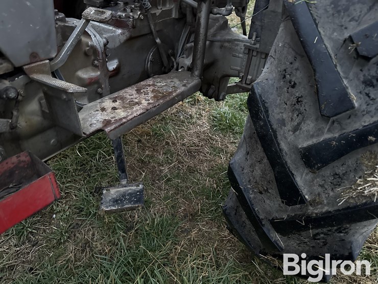 massey-ferguson-165-image-14