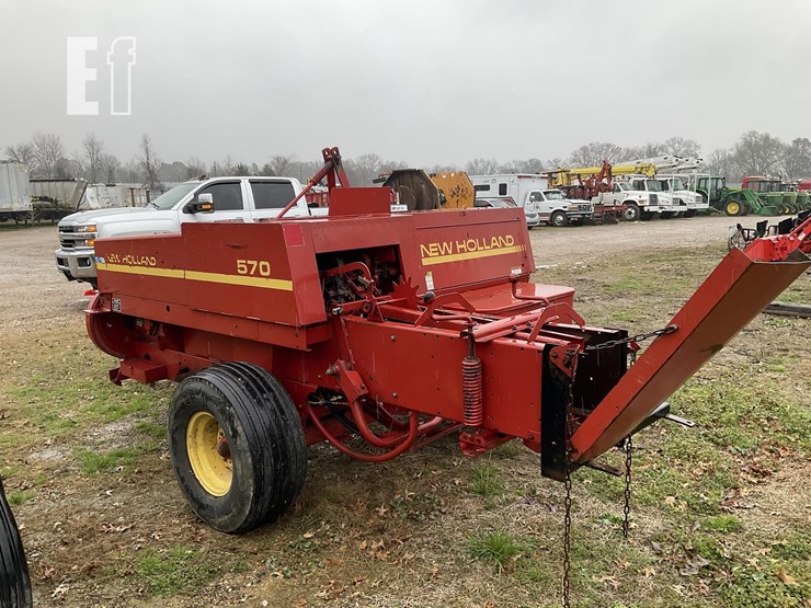 new-holland-570-image-5