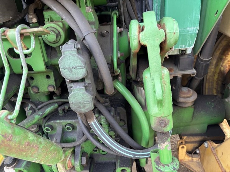 john-deere-7220-image-15