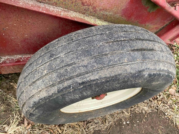 new-holland-850-image-21