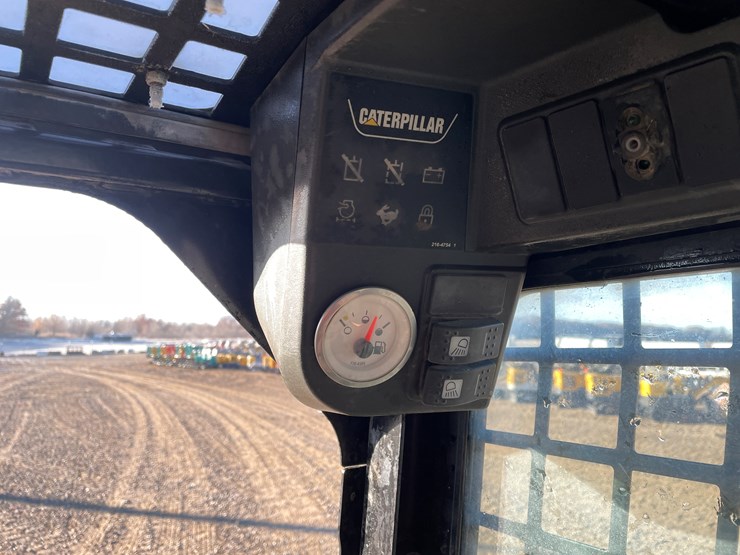 caterpillar-257b-image-37