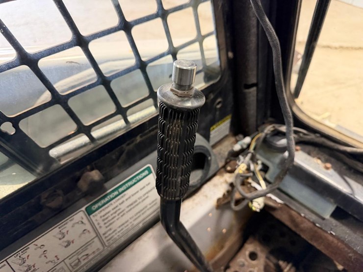 bobcat-t110-image-28