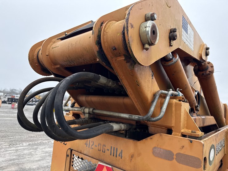 lull-644b-42-image-16