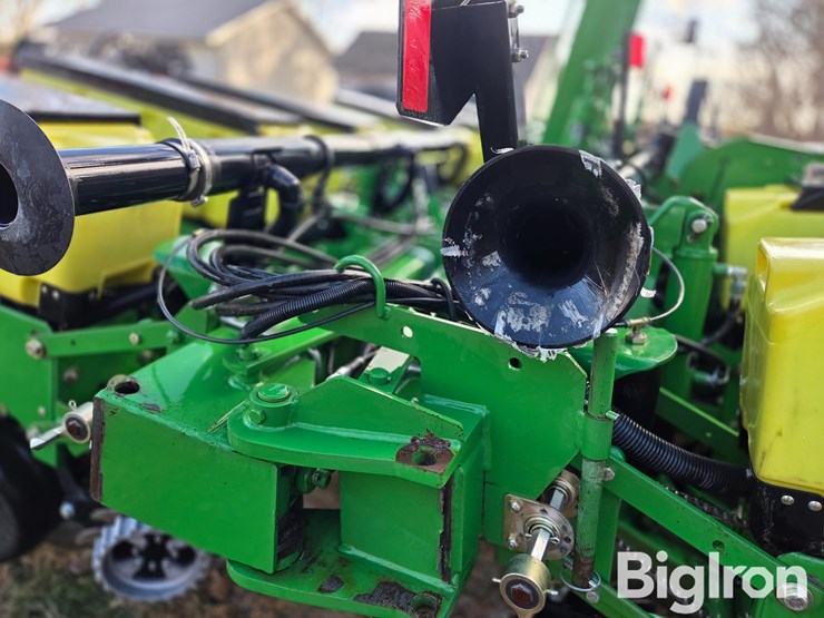 john-deere-1760-image-12