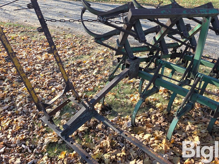 john-deere-18-image-19