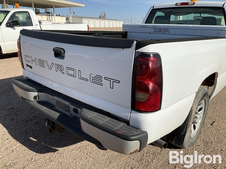 2006-chevrolet-1500-image-17