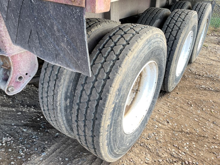 red-river-live-bottom-image-11