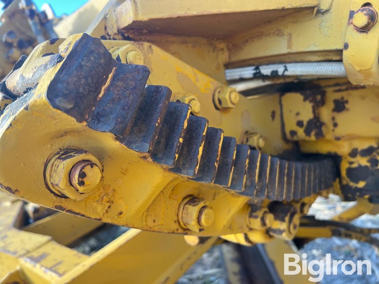 caterpillar-12g-image-12