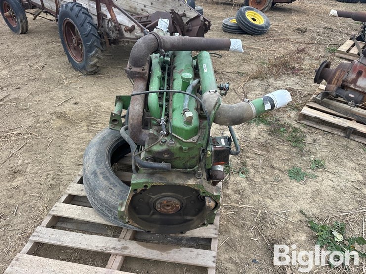 john-deere-329-image-6