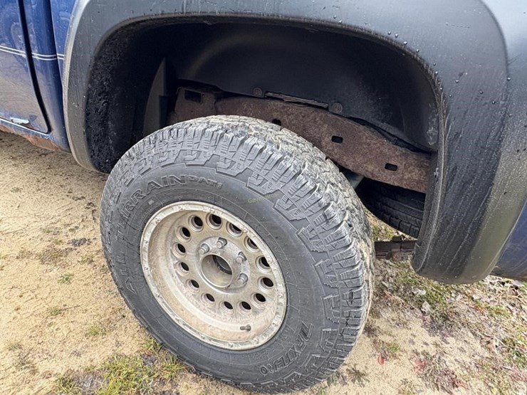 2005-gmc-regency-badlander-truck-image-11