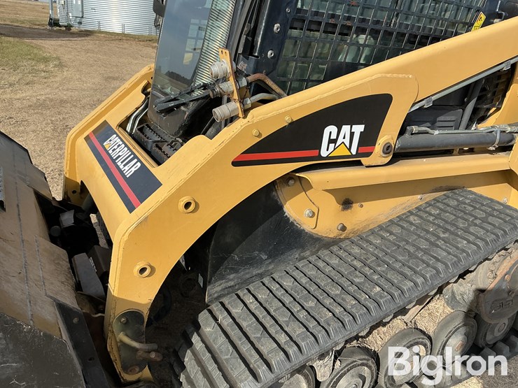 caterpillar-247b-image-15
