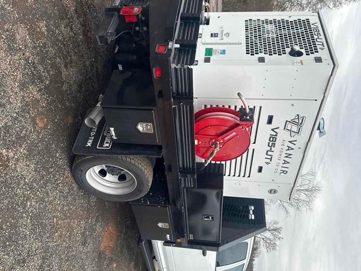 dodge-ram-5500hd-image-6