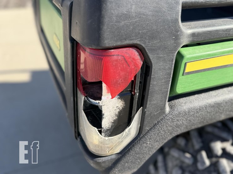 john-deere-gator-xuv-835m-image-12