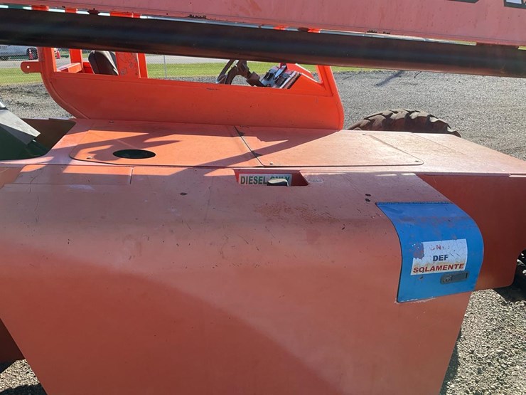 2016-sky-trak-6042-image-53