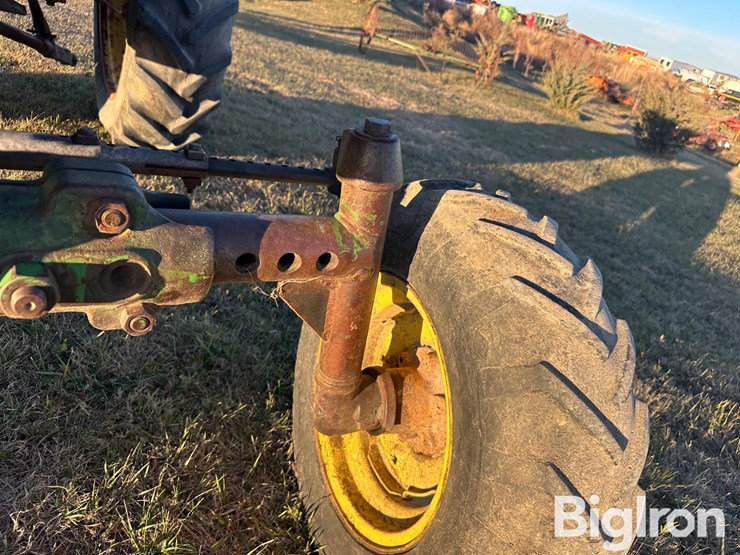 john-deere-4010-image-13