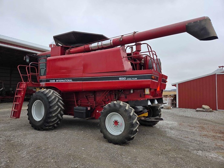 case-ih-1680-image-28