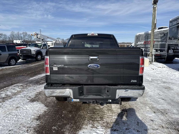 2010-ford-f150-xlt-image-4