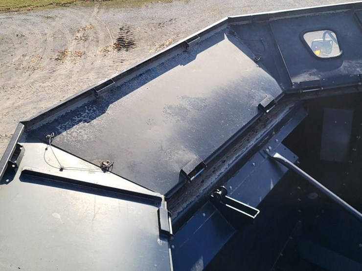 new-holland-cr9040-image-63