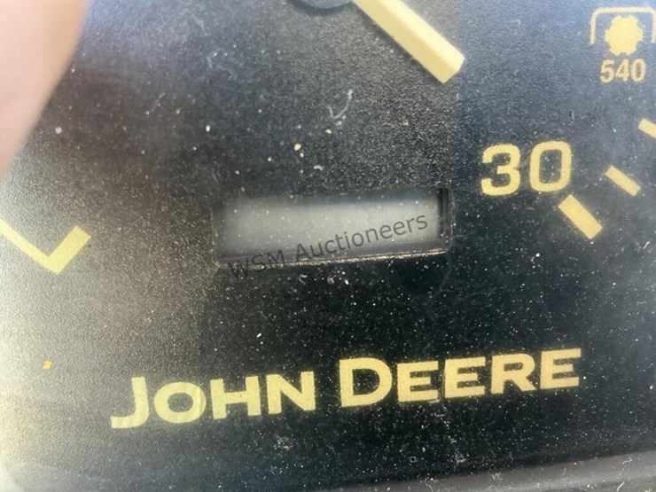 john-deere-110-image-23