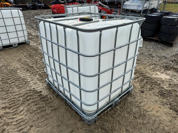 water-tank-tote-image-2