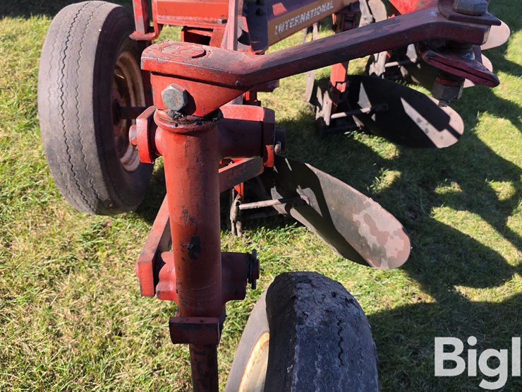 international-510-image-12