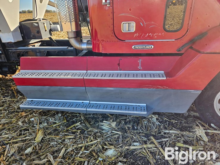 freightliner-fld120-image-14