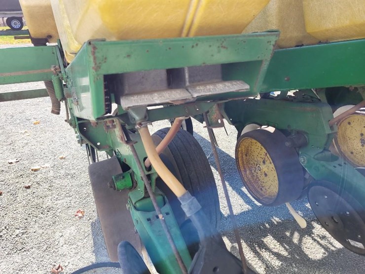 john-deere-7000-image-23