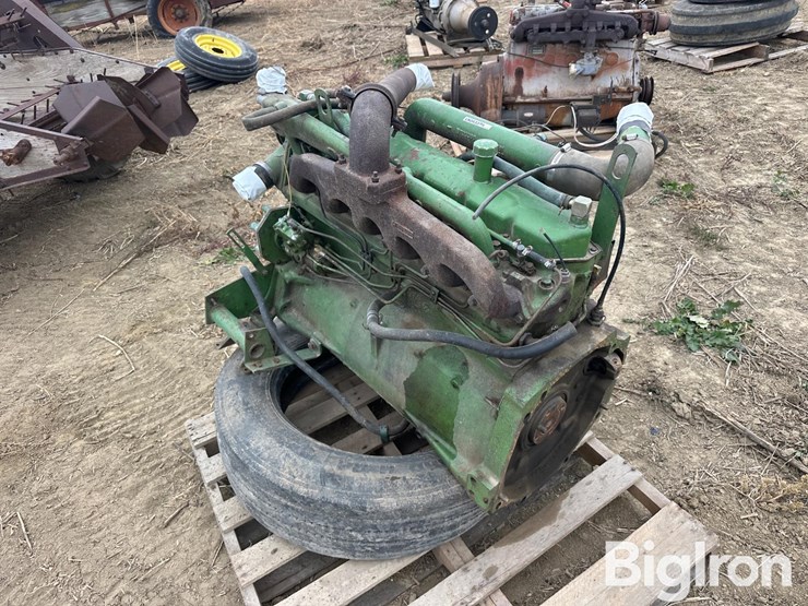 john-deere-329-image-7