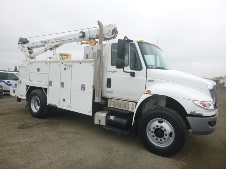 2013-international-durastar-4400-image-2