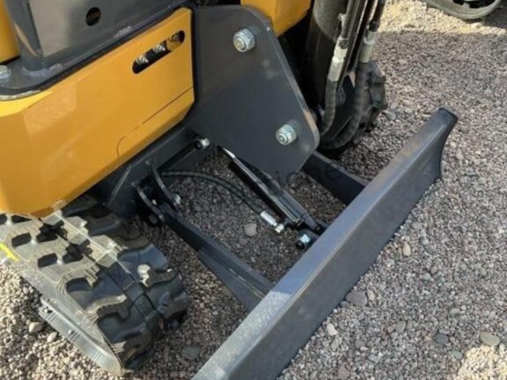 2025-cfg-qk18r-mini-excavator-image-6