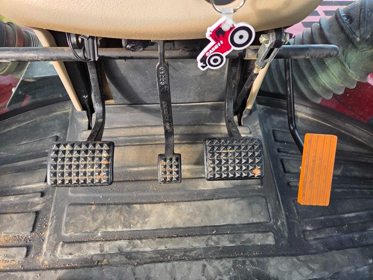 case-ih-620-image-68