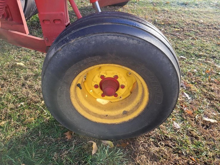 new-holland-1431-image-28