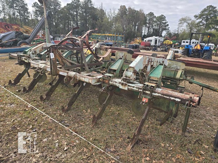 john-deere-7100-image-3