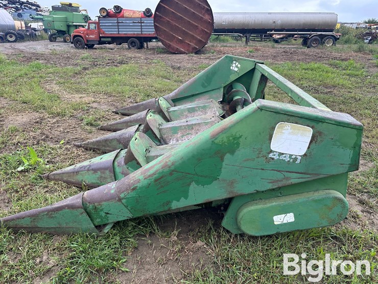 john-deere-443-image-7