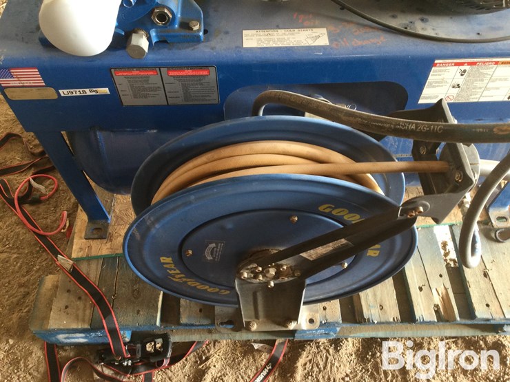 quincy-qp7.5-gas-powered-air-compressor-image-9