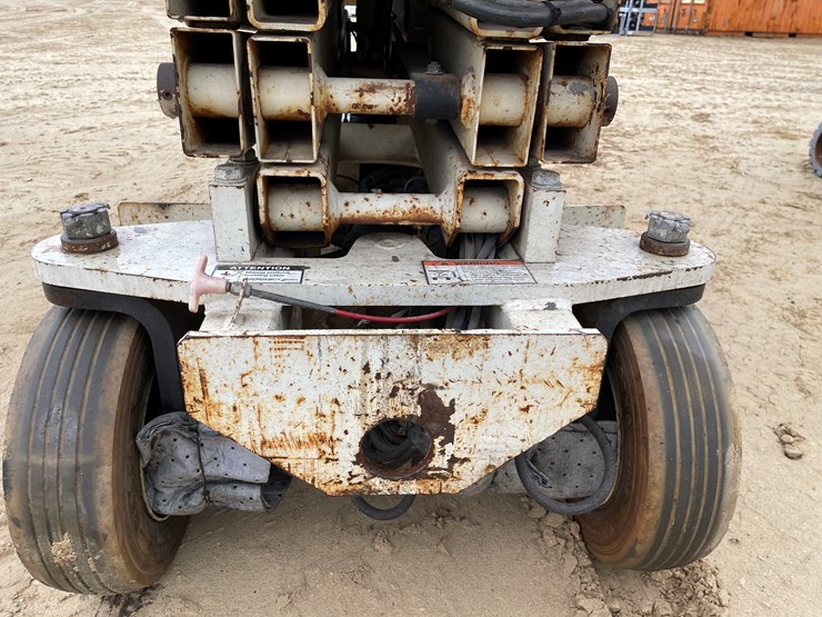 #301-•-terex-scissor-lift-image-19