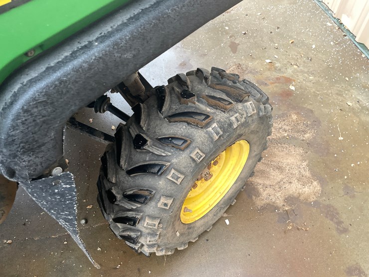 john-deere-gator-image-7